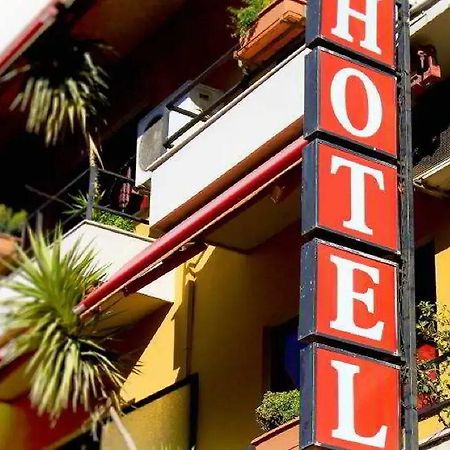 Lugano Hotel Tirana Extérieur photo