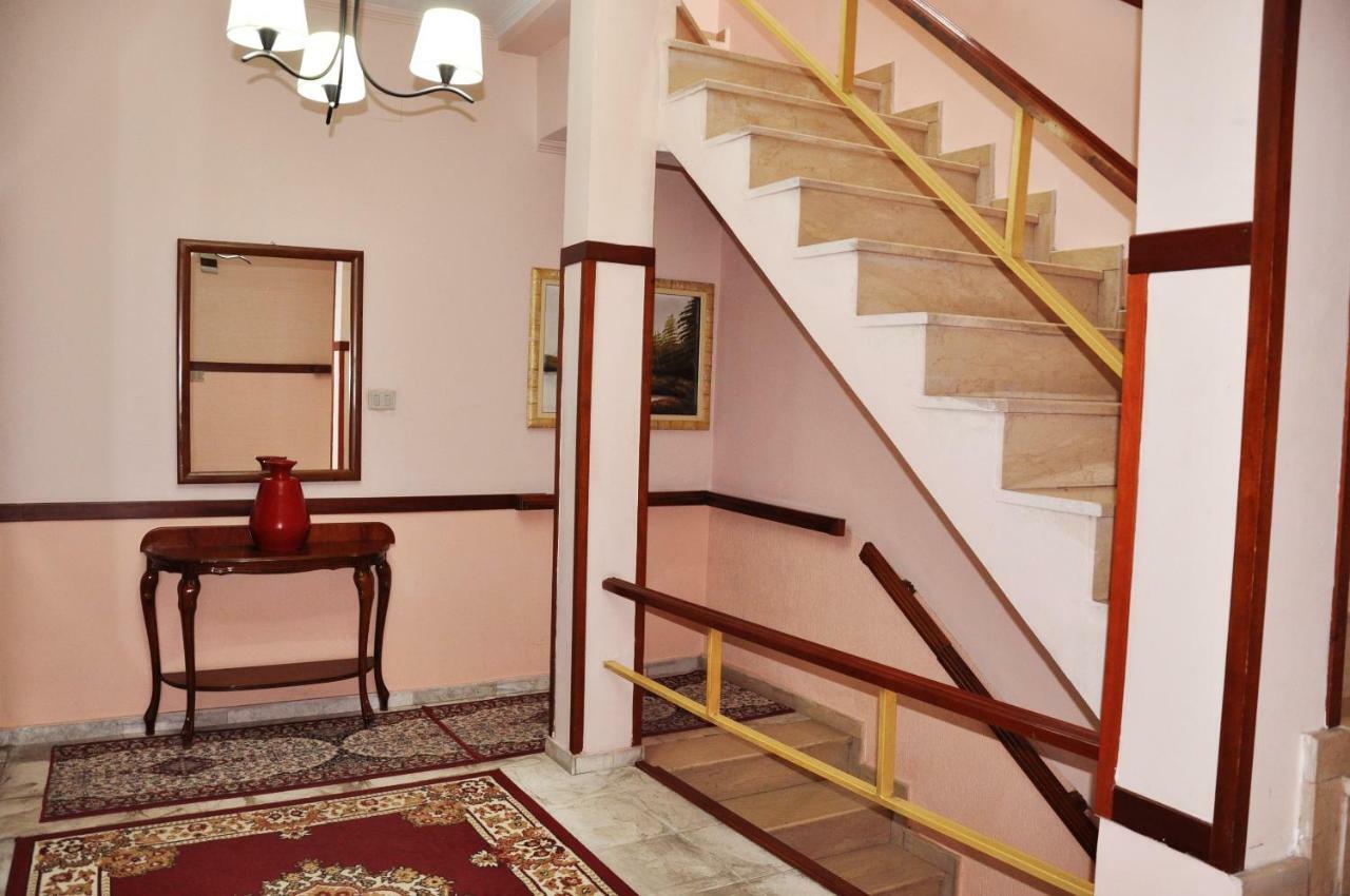 Lugano Hotel Tirana Extérieur photo