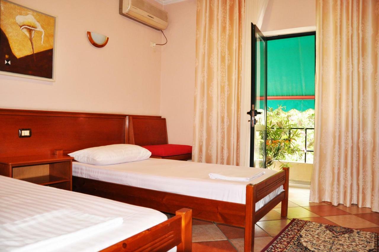 Lugano Hotel Tirana Extérieur photo